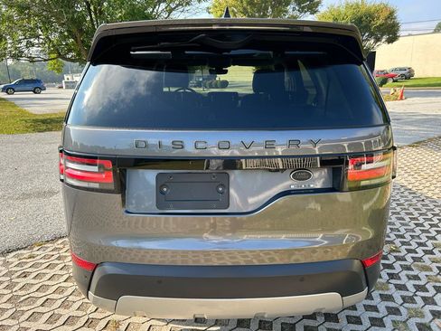 Used 2017 Land Rover Discovery HSE AWD/4WD image 4