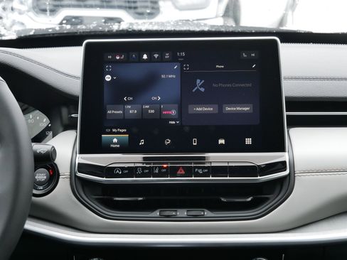 New 2026 Jeep Compass Limited image 10