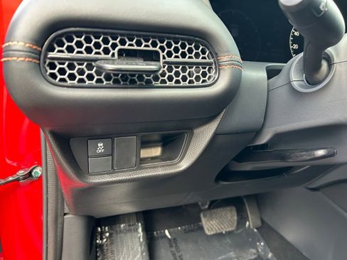 Used 2025 Honda HR-V Sport image 21
