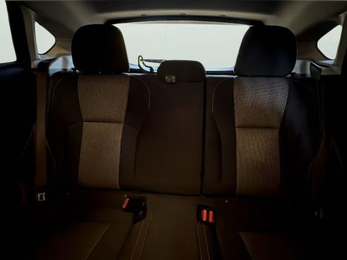 Used 2021 Subaru Crosstrek 2.0i Premium w/ Moonroof Package image 26