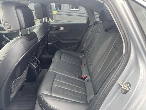 Used 2019 Audi A4 2.0T Premium w/ Convenience Package FWD image 10