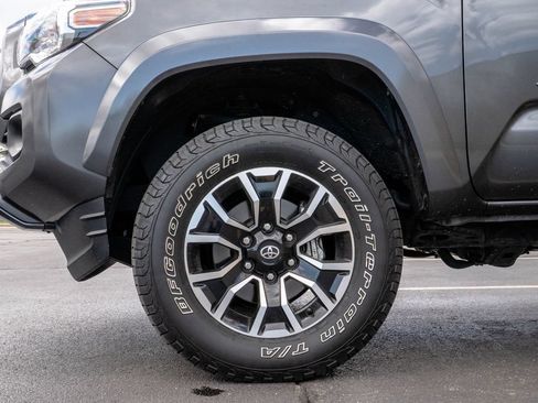 Used 2023 Toyota Tacoma TRD Sport w/ Advanced Technology Package AWD/4WD image 10