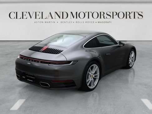 Used 2021 Porsche 911 Carrera RWD image 3
