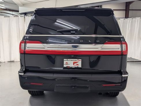 Used 2020 Lincoln Navigator Black Label w/ Cargo Convenience Package image 30