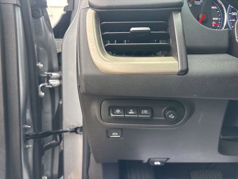 Used 2024 GMC Terrain Denali w/ Denali Premium Package image 21