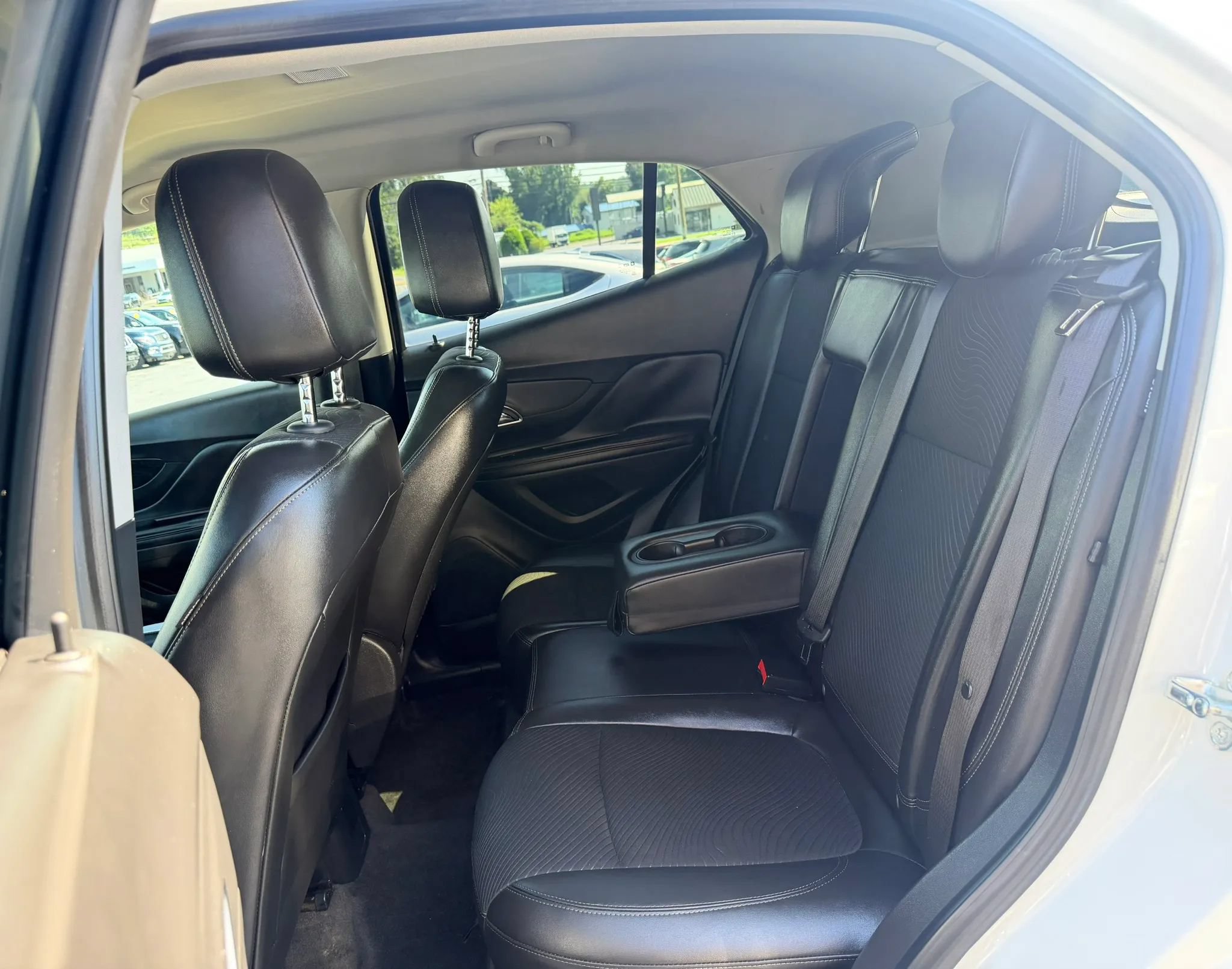 Used 2014 Buick Encore FWD image 24