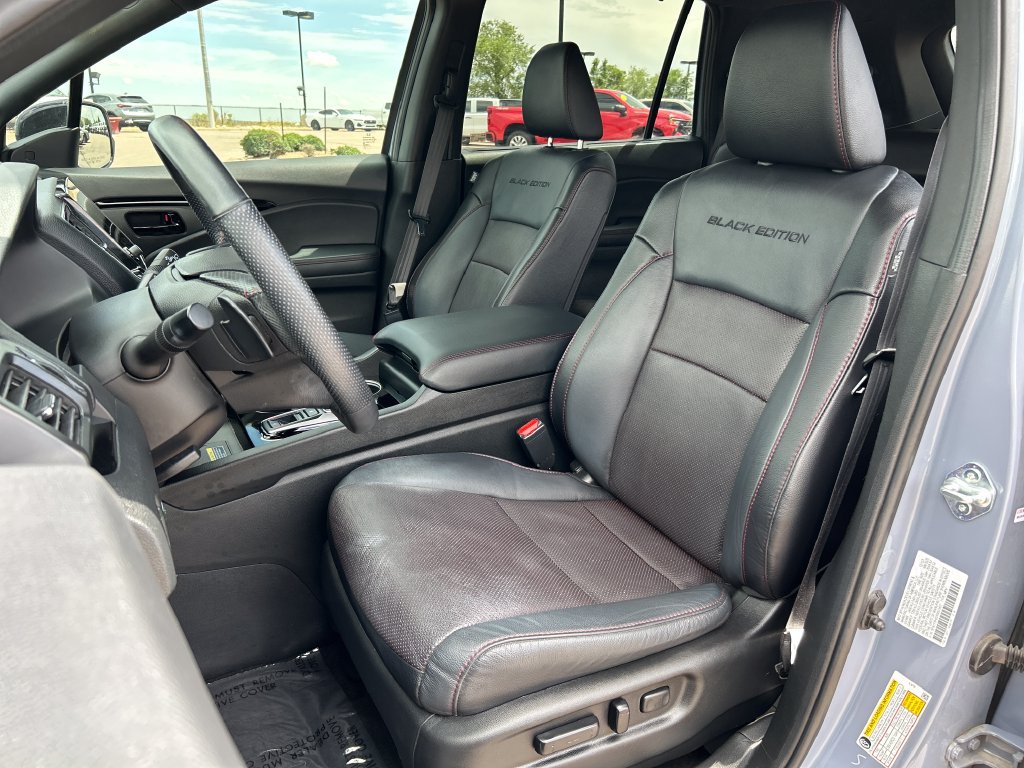 Used 2024 Honda Passport Black Edition image 15