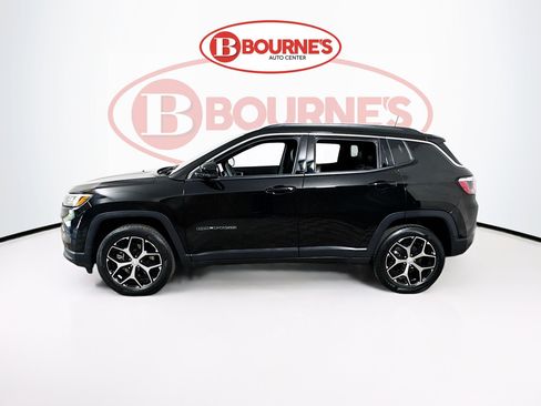 Used 2024 Jeep Compass Limited AWD/4WD image 6