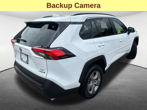 Used 2024 Toyota RAV4 LE AWD/4WD image 10