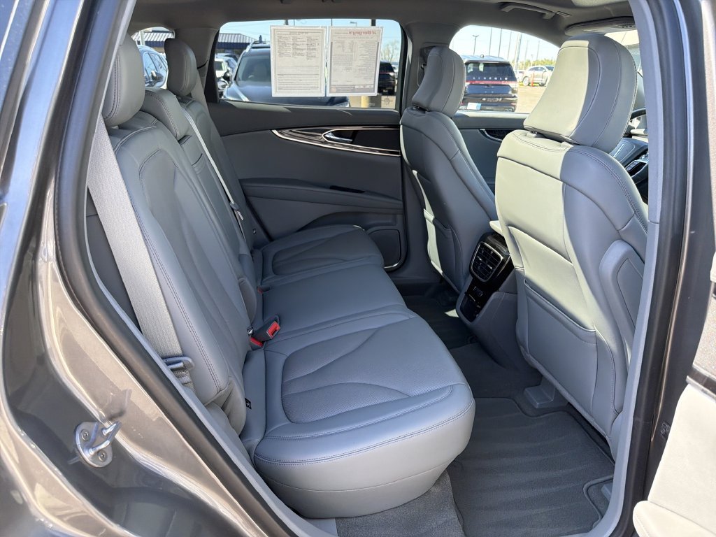 Used 2022 Lincoln Nautilus Reserve w/ Cargo Utility Package AWD/4WD image 18