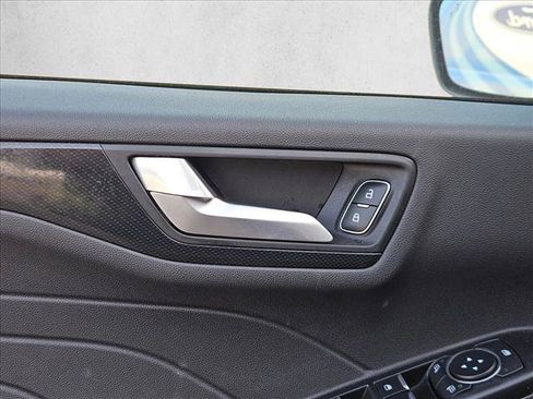 Used 2025 Ford Escape ST-Line FWD image 21