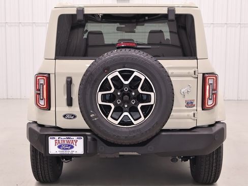 New 2026 Ford Bronco Outer Banks AWD/4WD image 8
