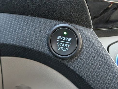 Used 2023 Ford Transit Connect Titanium image 5