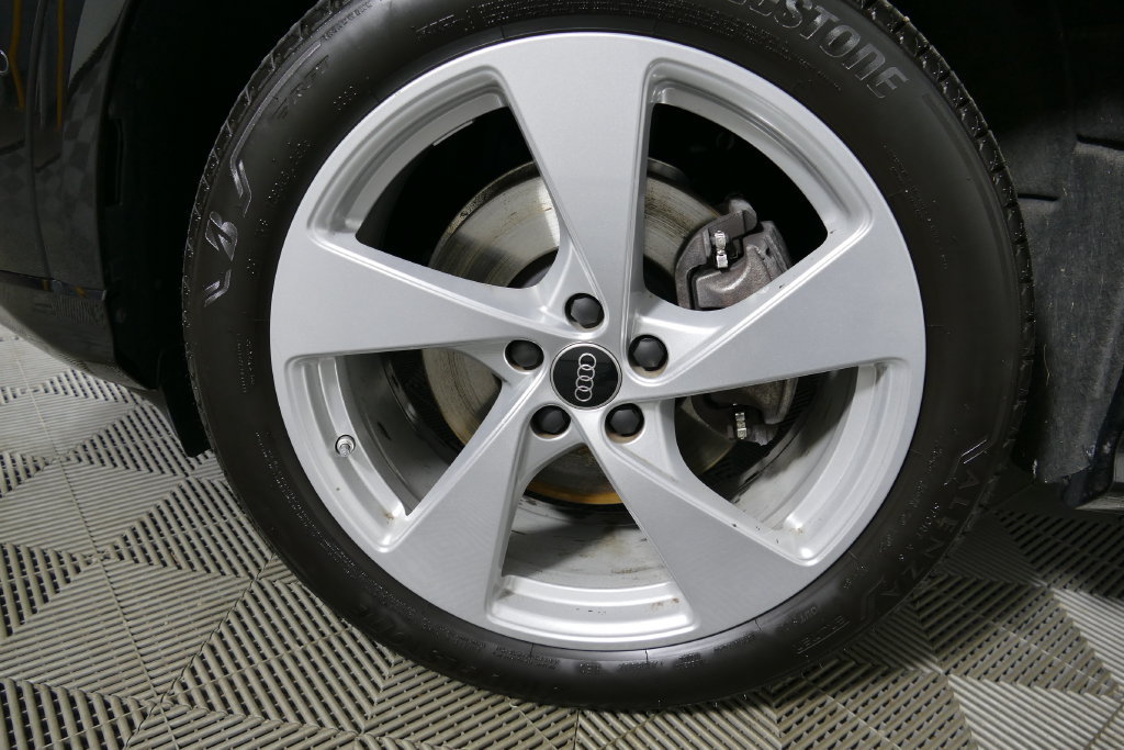 Used 2025 Audi Q5 Premium Plus AWD/4WD image 9