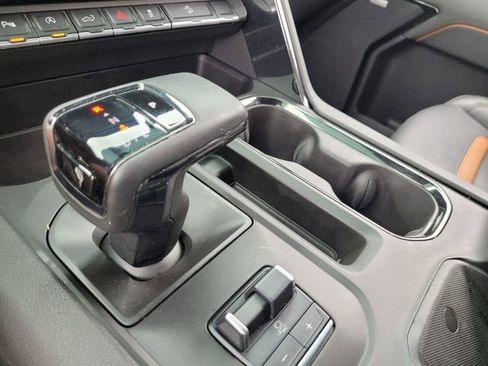 Used 2024 GMC Sierra 1500 AT4 w/ Technology Package image 23