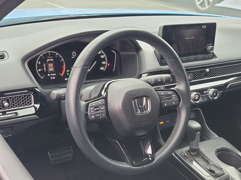 Used 2025 Honda Civic Sport image 7