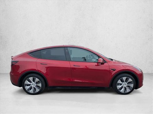 Used 2024 Tesla Model Y Long Range AWD/4WD image 4