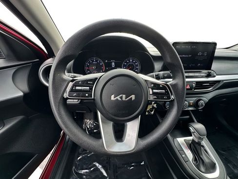 Used 2023 Kia Forte LXS w/ LXS Technology Package FWD image 12