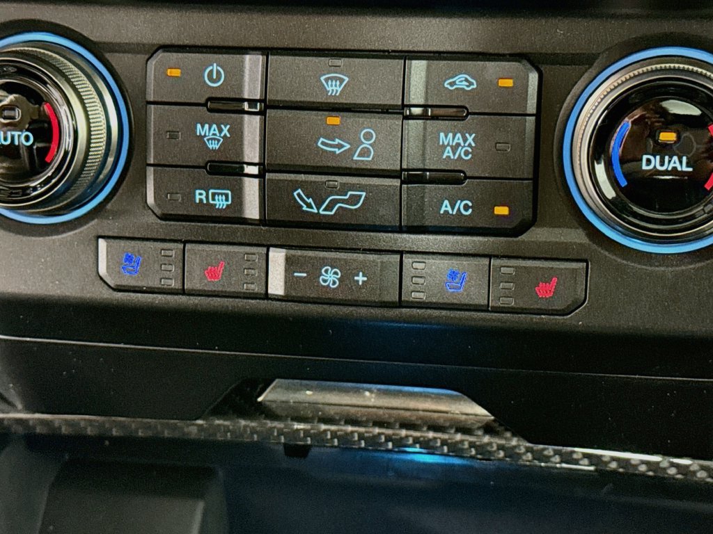 Used 2019 Ford F150 Raptor w/ Equipment Group 802A Luxury AWD/4WD image 22