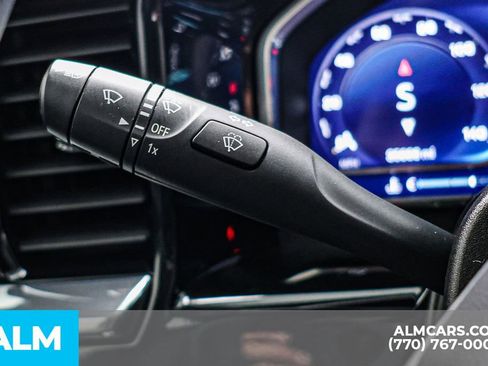 Used 2024 Chevrolet Silverado 2500 LTZ w/ LTZ Premium Package image 33