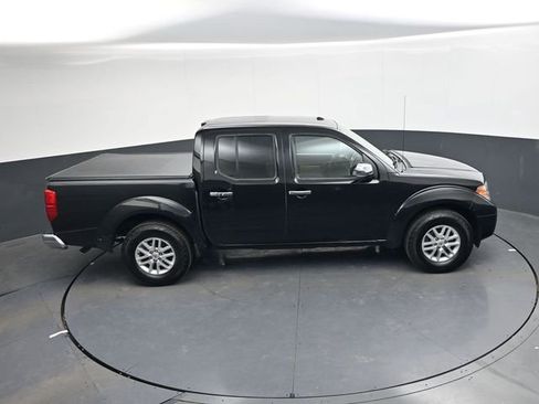 Used 2018 Nissan Frontier SV image 23
