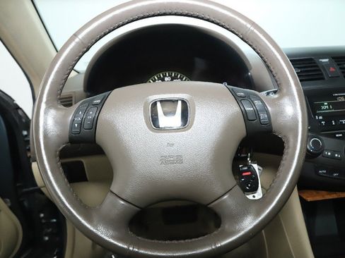 Used 2004 Honda Accord EX image 32