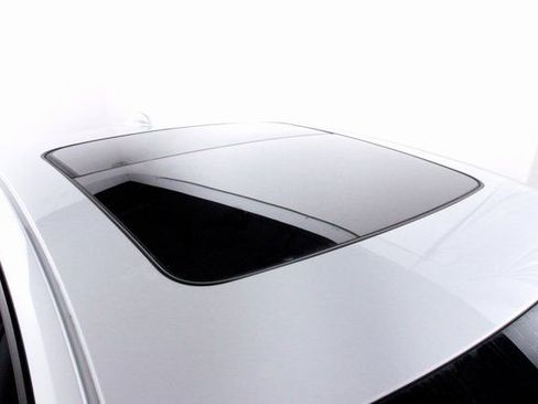 Used 2021 Volvo S60 T5 Momentum w/ Premium Package image 30