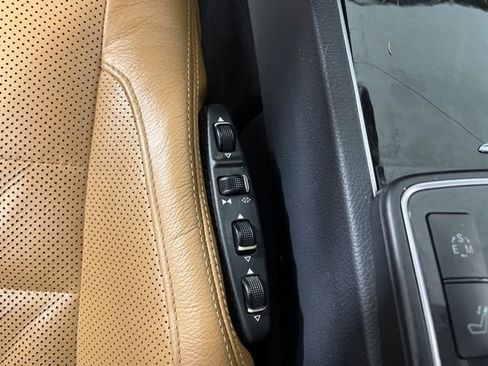 Used 2015 Mercedes-Benz E 400 Cabriolet image 29