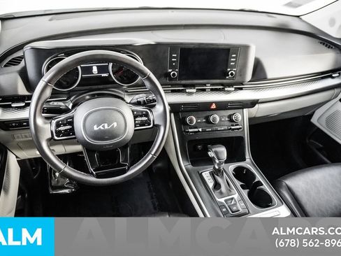 Used 2024 Kia Carnival LX image 23
