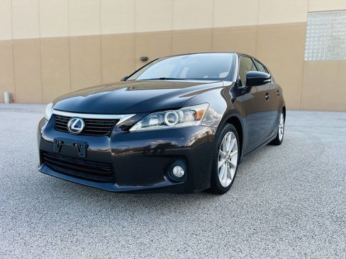 Used 2011 Lexus CT 200h Premium image 8
