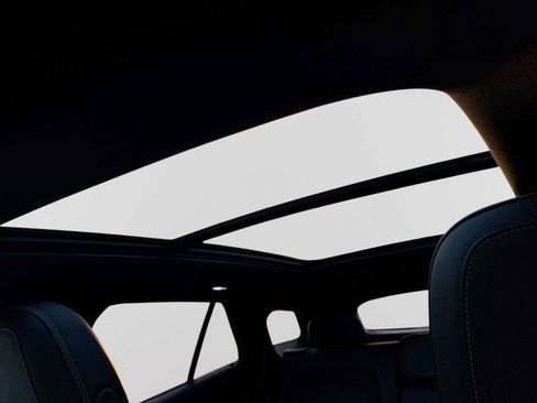 Certified 2024 Chevrolet Blazer EV LT image 18