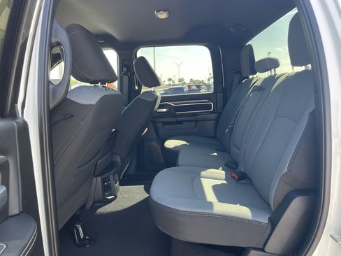 Used 2024 RAM 2500 Big Horn image 17