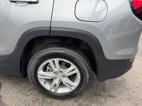 Used 2023 GMC Terrain SLE image 14