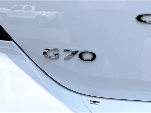 Used 2023 Genesis G70 2.0T RWD image 10