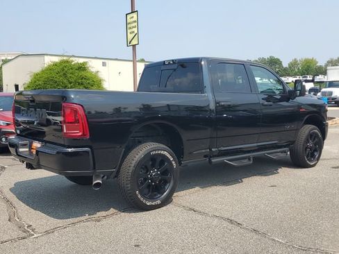 Certified 2025 RAM 2500 Big Horn AWD/4WD image 8