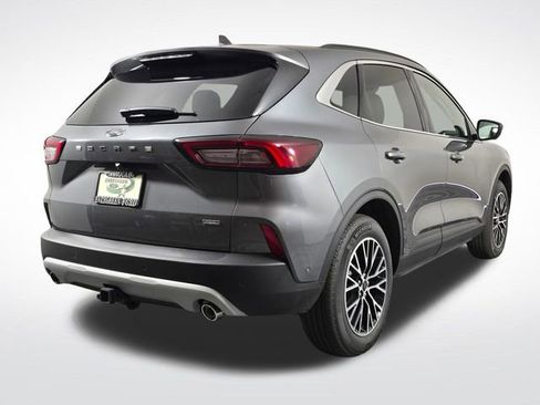 Used 2024 Ford Escape SE w/ PHEV Premium Package image 7