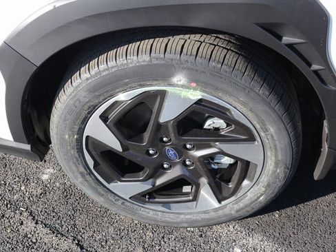 Used 2025 Subaru Crosstrek 2.5i Limited w/ Crosstrek Mirror Package image 10