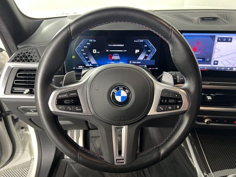 Used 2024 BMW X7 M60i w/ Executive Package AWD/4WD image 27