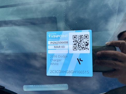 Used 2016 Dodge Charger SXT image 25