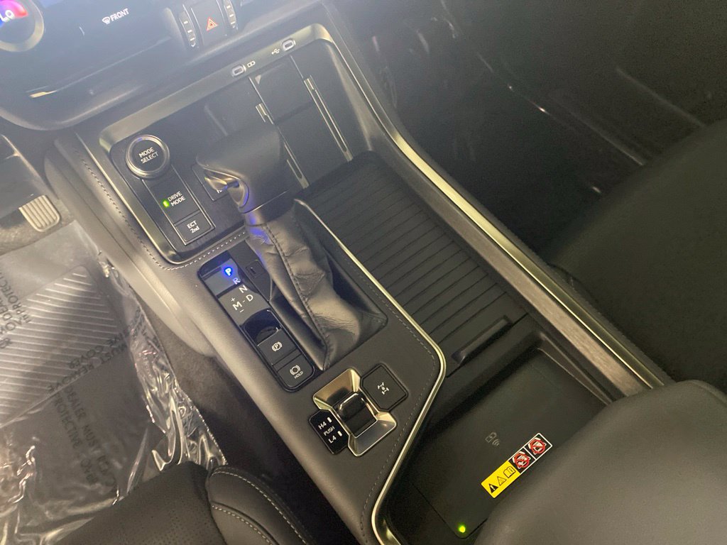 Certified 2026 Lexus GX 550 w/ Accessory Package (2T) AWD/4WD image 23