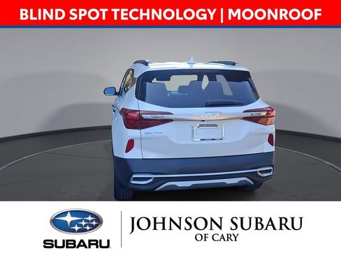 Used 2022 Kia Seltos SX w/ Sunroof Package AWD/4WD image 3