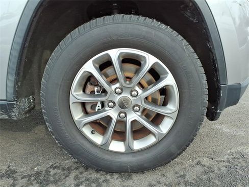 Used 2015 Jeep Grand Cherokee Limited image 9