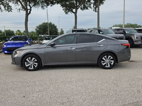 Certified 2025 Nissan Altima 2.5 S FWD image 5