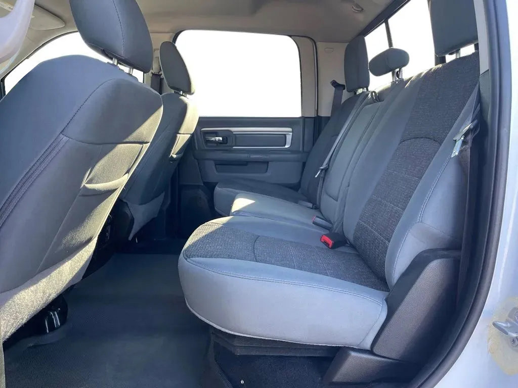 Used 2019 RAM 1500 Warlock AWD/4WD image 17