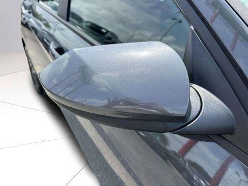 Used 2023 Hyundai Elantra SEL FWD image 10