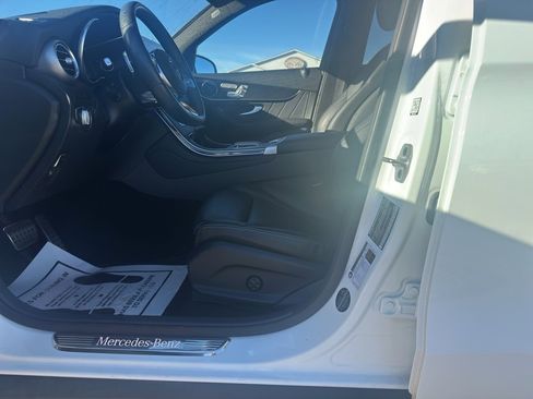 Used 2022 Mercedes-Benz GLC 300 4MATIC image 12
