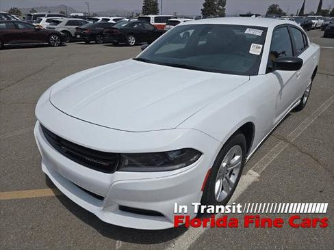 Used 2023 Dodge Charger SXT RWD image 2