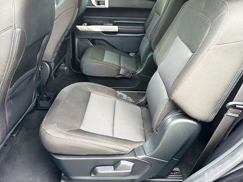 Used 2022 Ford Explorer XLT RWD image 26