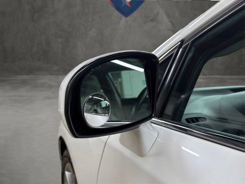 Used 2012 Toyota Venza XLE w/ XLE Premium Pkg image 19