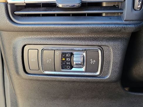 Certified 2022 Lincoln Corsair Reserve FWD image 12